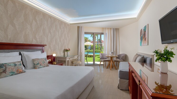 Double Room with pool view